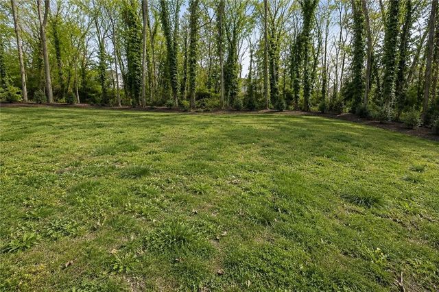 3709 Centerview Drive NE, Marietta, GA 30066