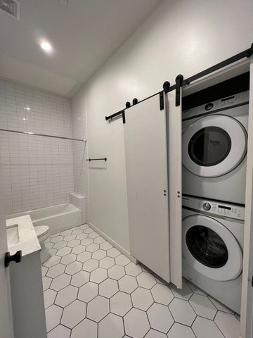 3012 Clover 101, Dallas, TX 75226