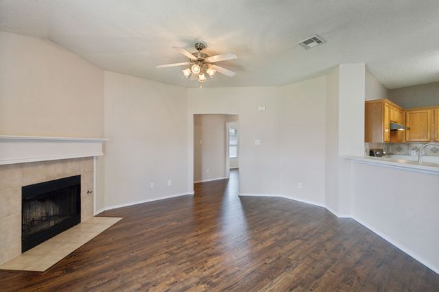 9916 Nixon Drive, Mckinney, TX 75072