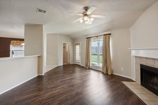 9916 Nixon Drive, Mckinney, TX 75072