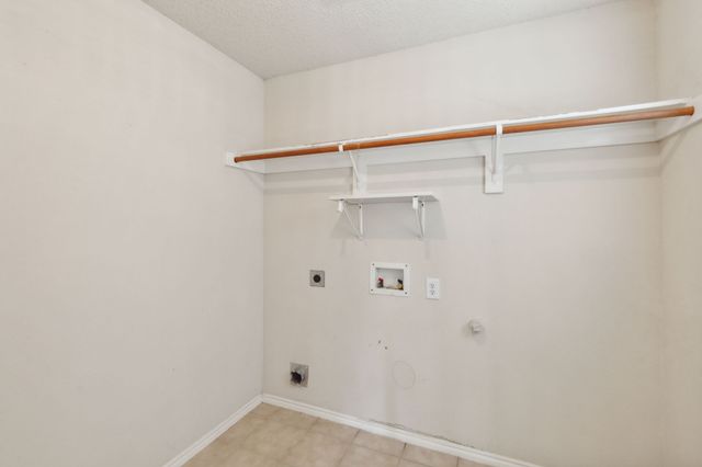 9916 Nixon Drive, Mckinney, TX 75072