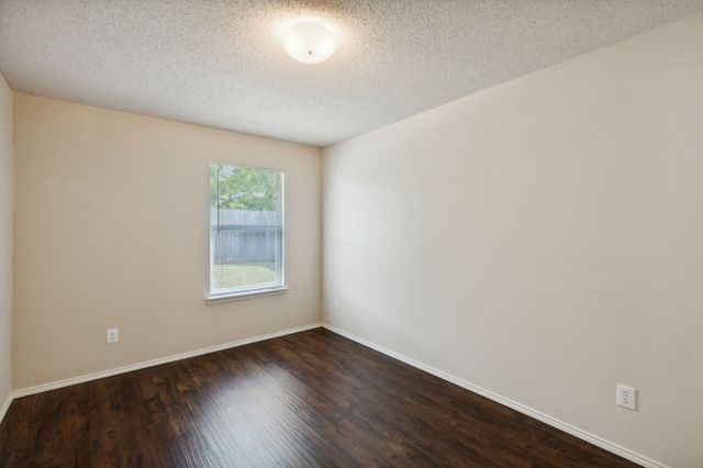 9916 Nixon Drive, Mckinney, TX 75072