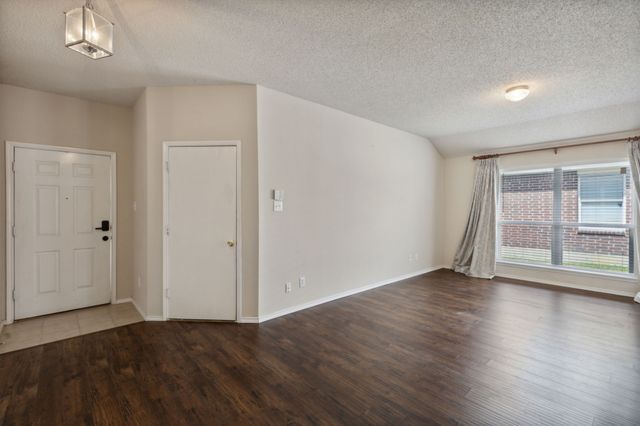 9916 Nixon Drive, Mckinney, TX 75072