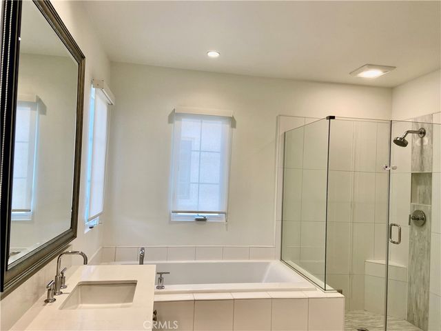 203 Fiore, Irvine, CA 92602