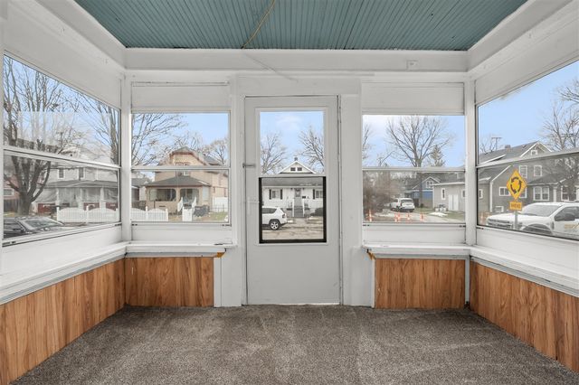 1314 Clinton Avenue, Kalamazoo, MI 49001