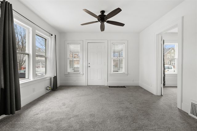 1314 Clinton Avenue, Kalamazoo, MI 49001