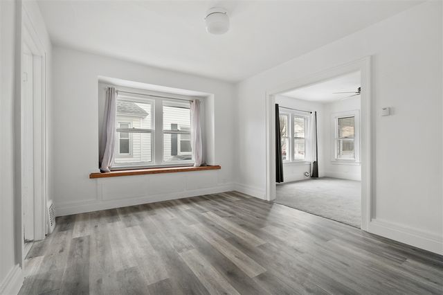 1314 Clinton Avenue, Kalamazoo, MI 49001