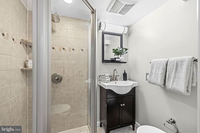1735 CAMERON ST, Alexandria, VA 22314