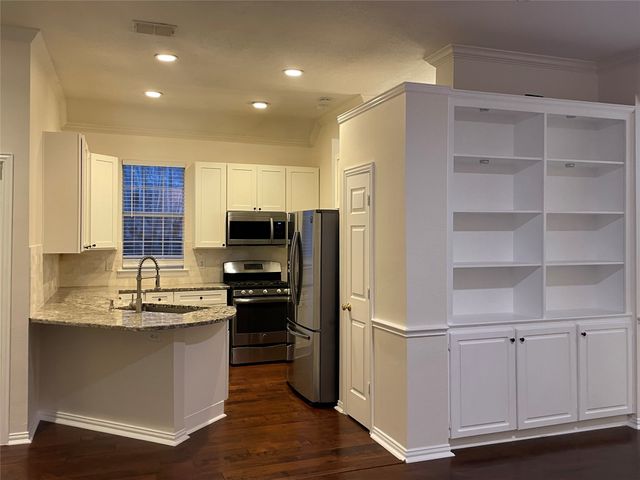 1829 Trail Ridge Lane, Flower Mound, TX 75028