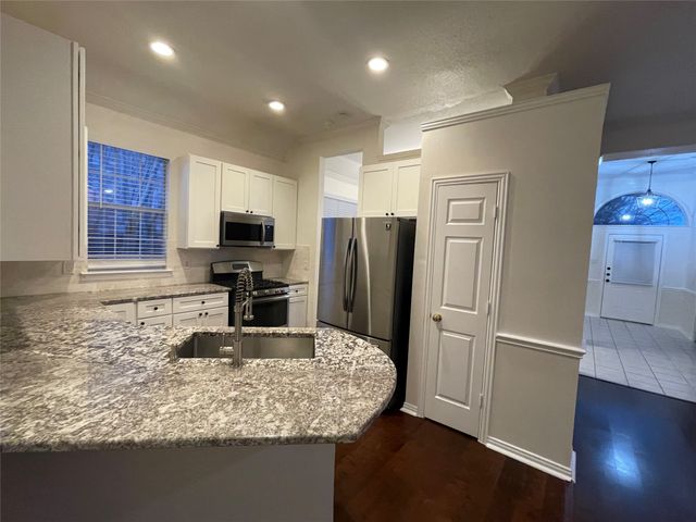 1829 Trail Ridge Lane, Flower Mound, TX 75028