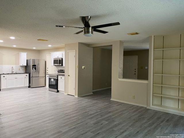 13303 PECAN GLADE, San Antonio, TX 78249