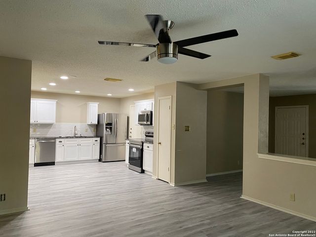 13303 PECAN GLADE, San Antonio, TX 78249