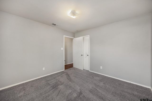 7000 Ranch Hill Drive, Flint, TX 75762