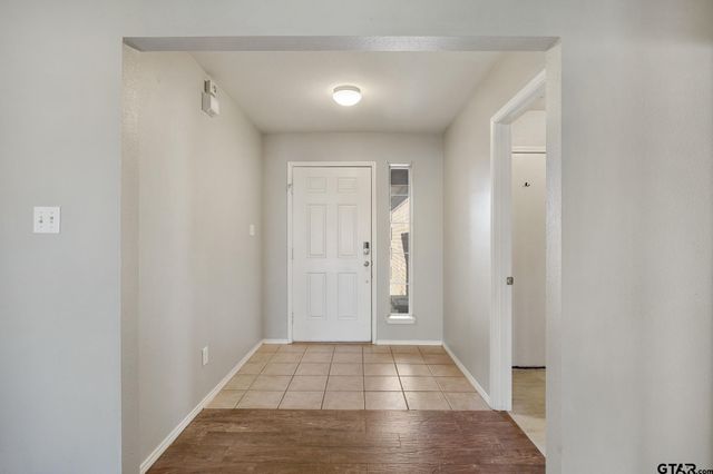 7000 Ranch Hill Drive, Flint, TX 75762