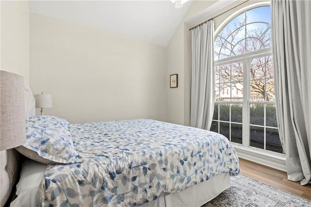 909 SE 13th Street, Lee's Summit, MO 64081