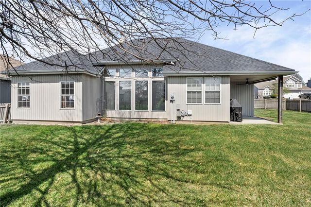 909 SE 13th Street, Lee's Summit, MO 64081