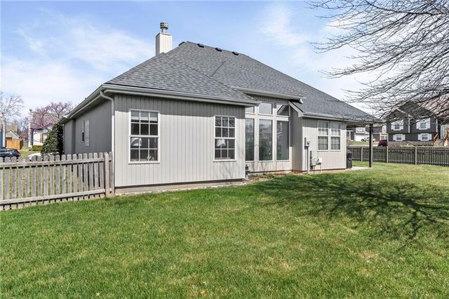 909 SE 13th Street, Lee's Summit, MO 64081