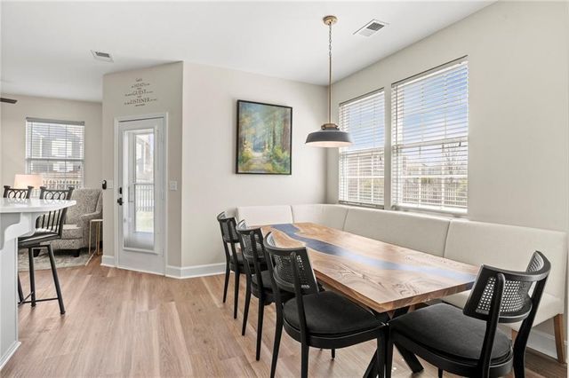 909 SE 13th Street, Lee's Summit, MO 64081