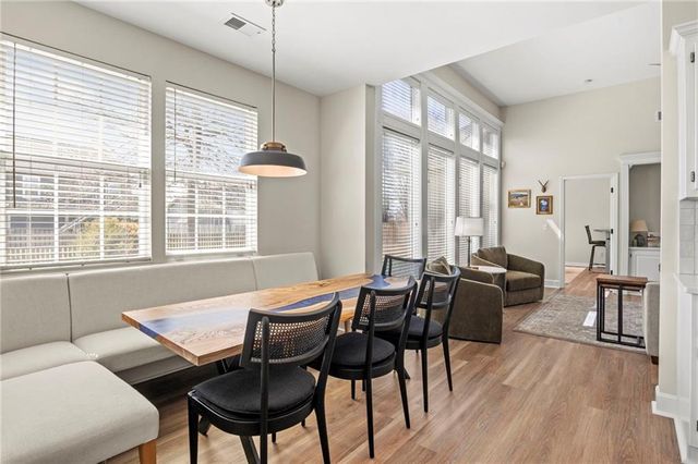 909 SE 13th Street, Lee's Summit, MO 64081