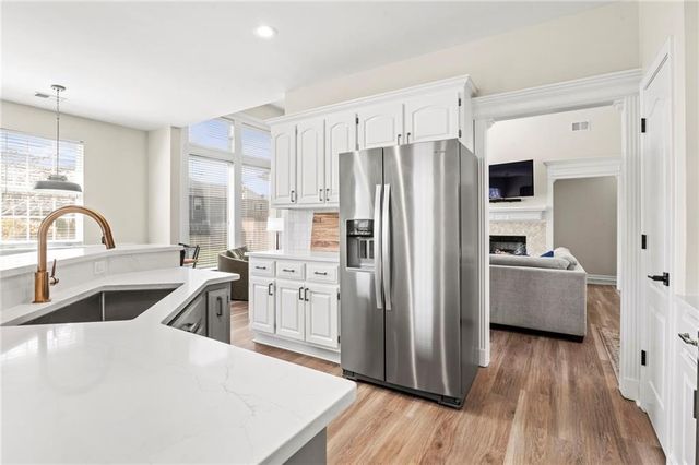 909 SE 13th Street, Lee's Summit, MO 64081