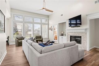 909 SE 13th Street, Lee's Summit, MO 64081