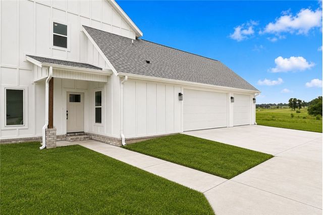 24023 Stargaze Lane, Gravette, AR 72736