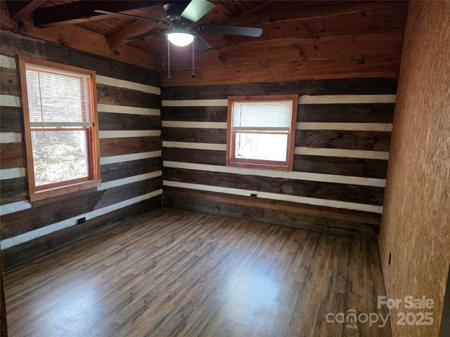 536 Hickory Springs Road, Burnsville, NC 28714