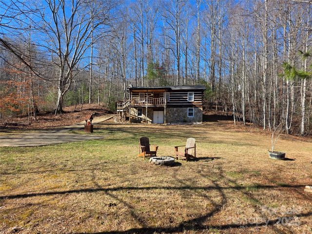 536 Hickory Springs Road, Burnsville, NC 28714