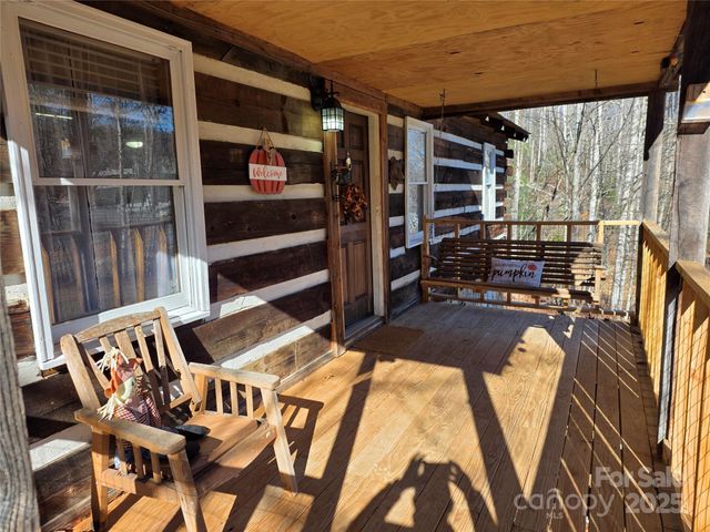 536 Hickory Springs Road, Burnsville, NC 28714