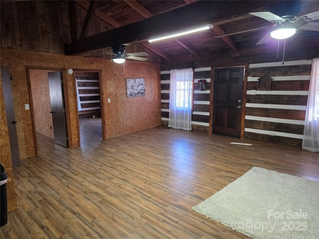 536 Hickory Springs Road, Burnsville, NC 28714