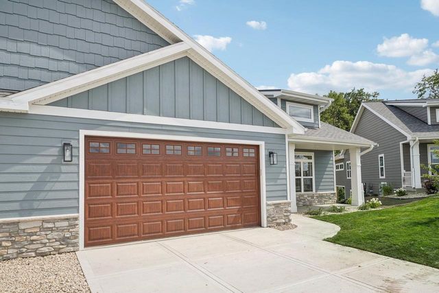 3017 Bronze Leaf Lane, Sun Prairie, WI 53590