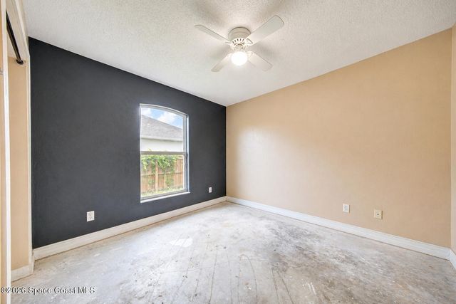 1090 Castile Road SE, Palm Bay, FL 32909