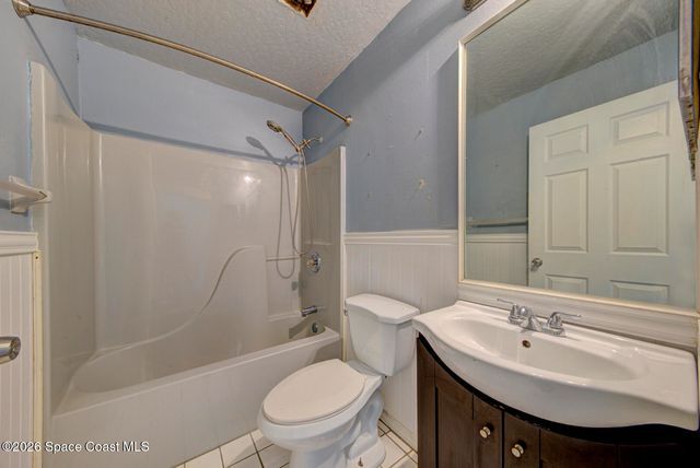 1090 Castile Road SE, Palm Bay, FL 32909