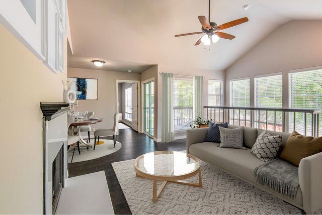 6220 Bentwood Trail 502, Dallas, TX 75252
