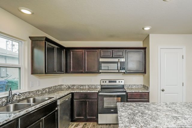 2434 Bermuda, San Antonio, TX 78222