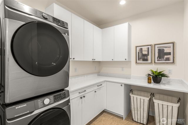 13637 103rd Avenue NE, Kirkland, WA 98034