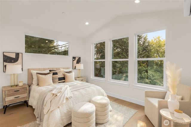 13637 103rd Avenue NE, Kirkland, WA 98034