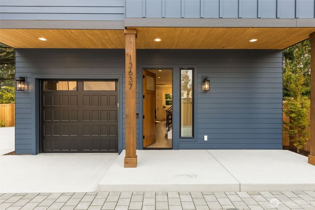 13637 103rd Avenue NE, Kirkland, WA 98034