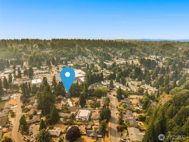 13637 103rd Avenue NE, Kirkland, WA 98034