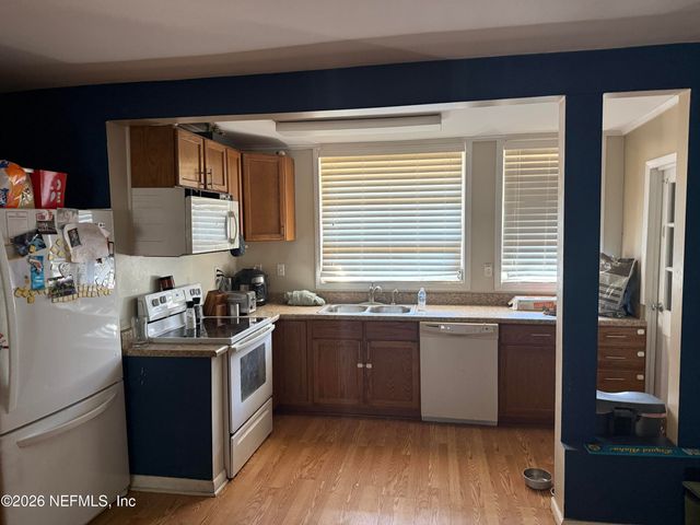 3610 PEACH Drive, Jacksonville, FL 32246