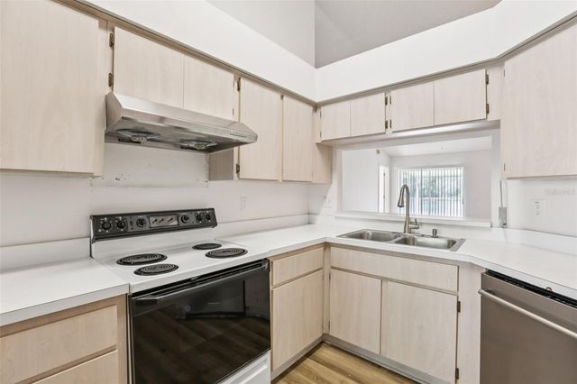 27420 BREAKERS DRIVE, Wesley Chapel, FL 33544