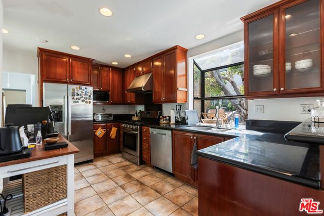 2310 Manning Avenue, Los Angeles, CA 90064