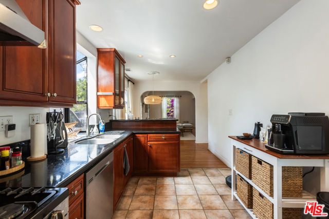 2310 Manning Avenue, Los Angeles, CA 90064