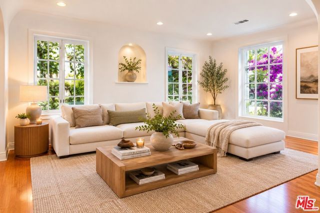 2310 Manning Avenue, Los Angeles, CA 90064
