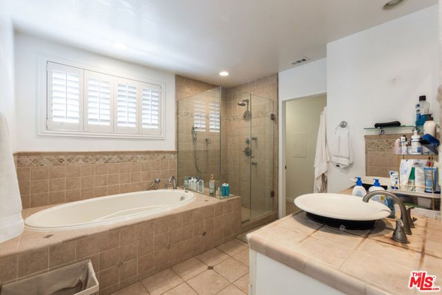 2310 Manning Avenue, Los Angeles, CA 90064