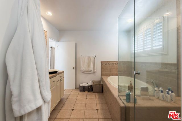 2310 Manning Avenue, Los Angeles, CA 90064