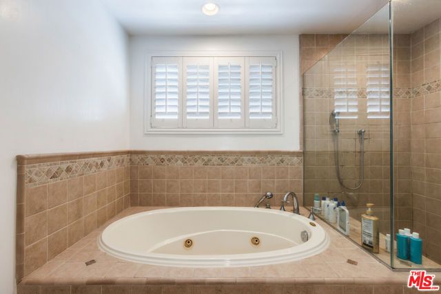 2310 Manning Avenue, Los Angeles, CA 90064