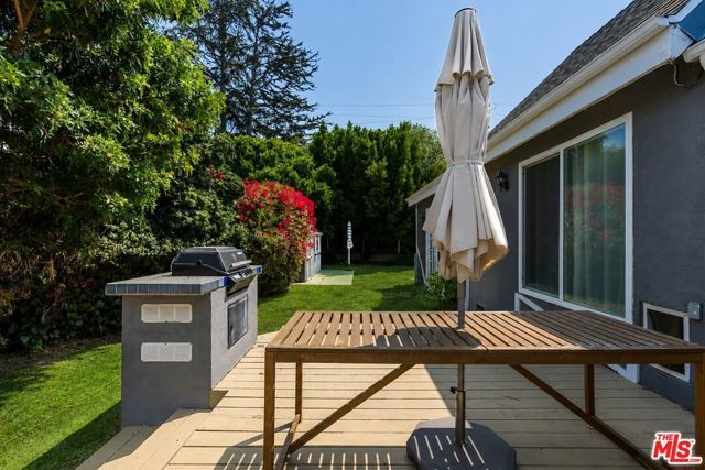 2310 Manning Avenue, Los Angeles, CA 90064