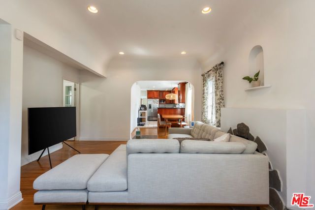 2310 Manning Avenue, Los Angeles, CA 90064