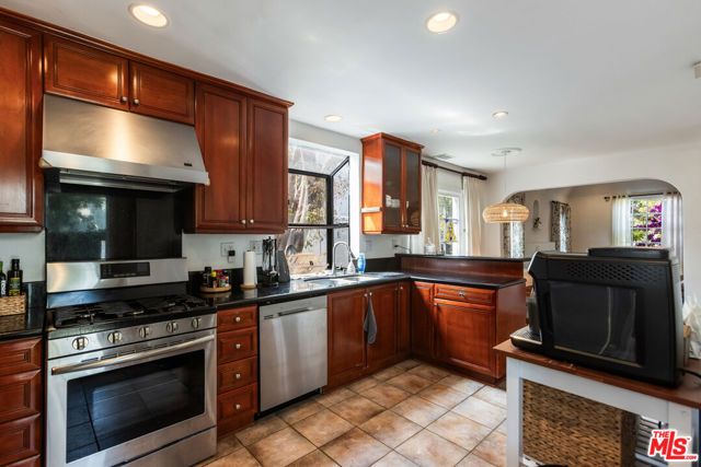 2310 Manning Avenue, Los Angeles, CA 90064